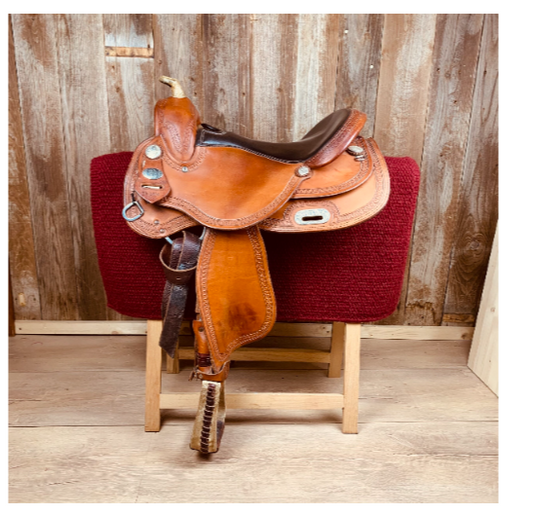 All around Sattel "Deuber"